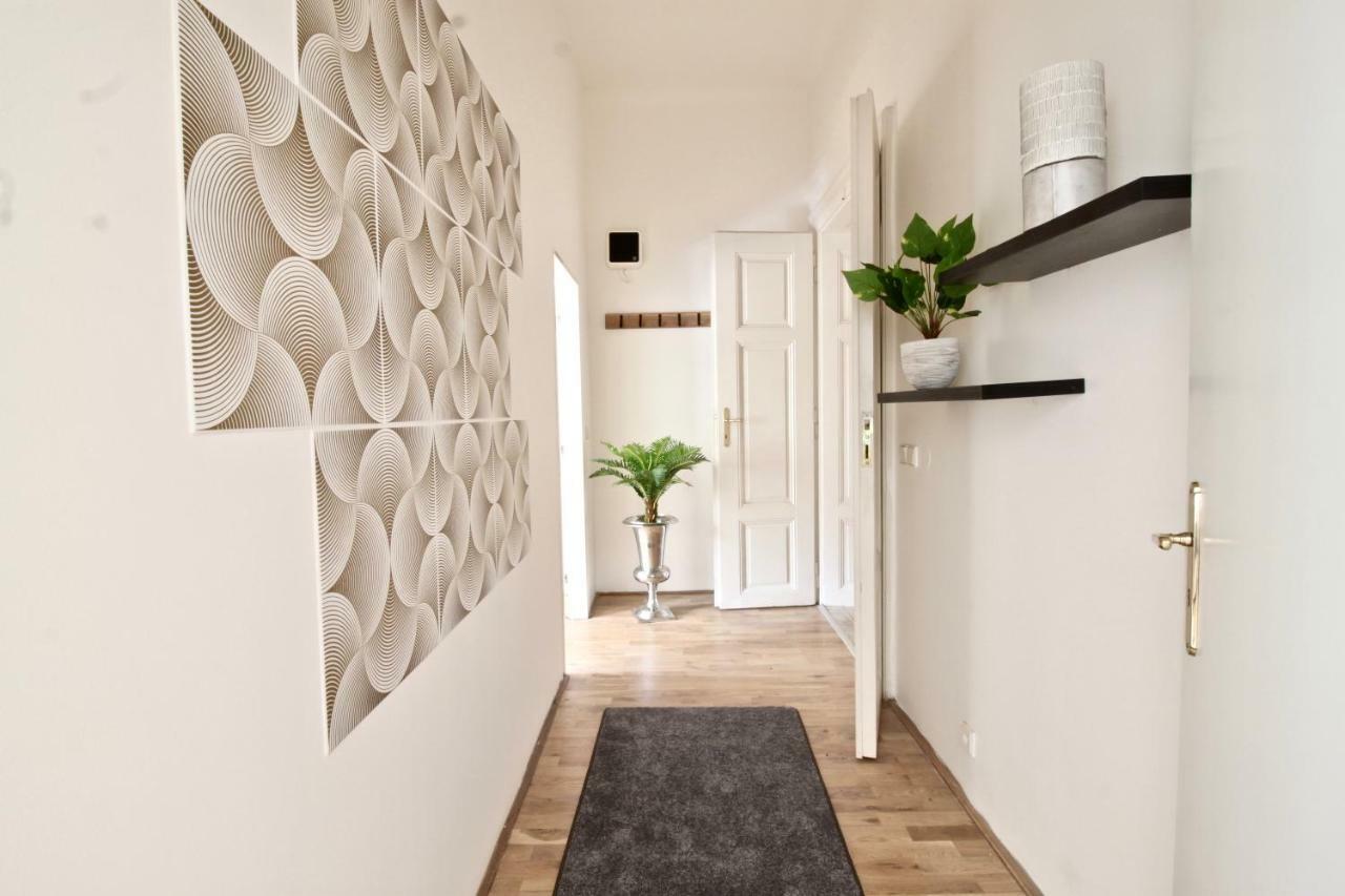 New Design & Style Apartment Old Town Xxl Prague Exterior photo