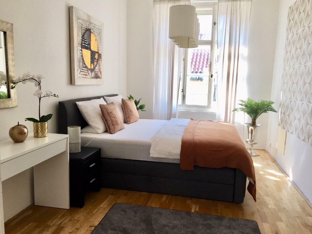 New Design & Style Apartment Old Town Xxl Prague Exterior photo