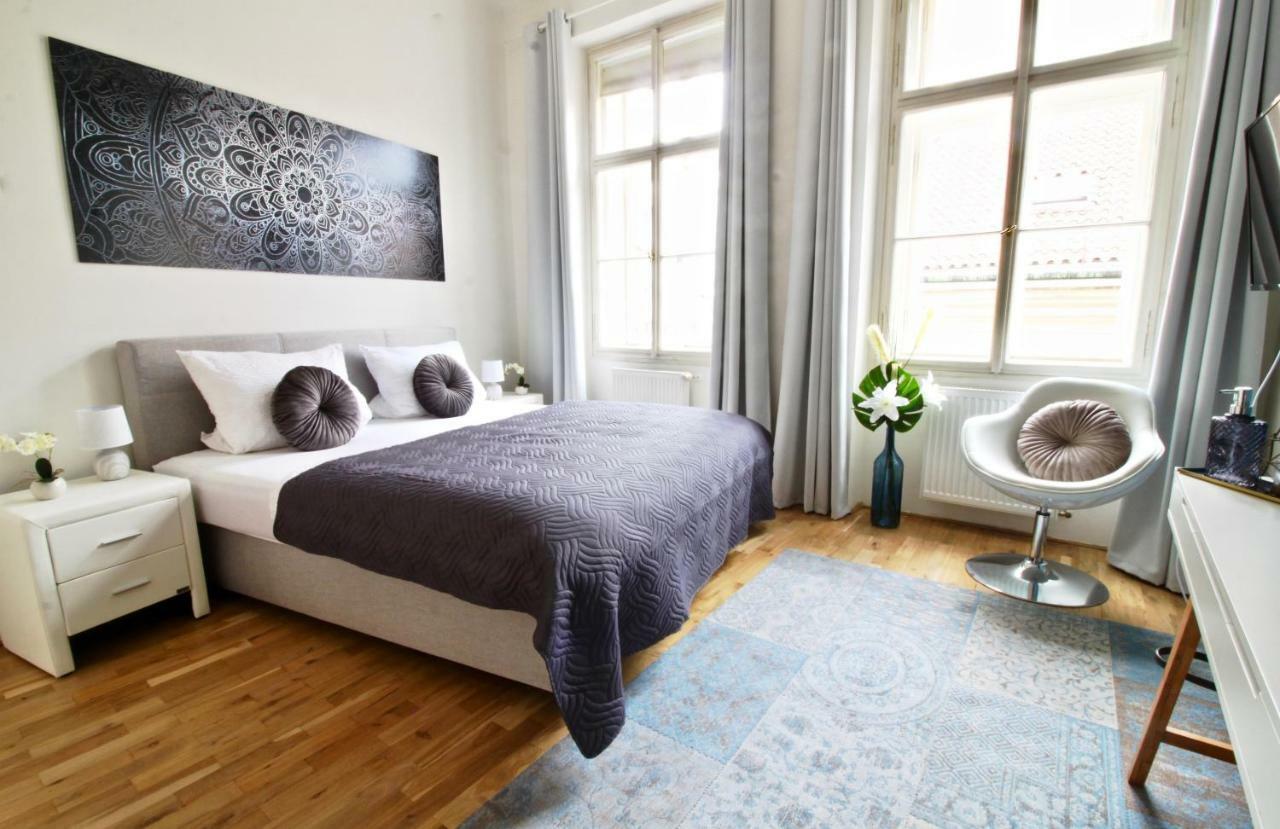 New Design & Style Apartment Old Town Xxl Prague Exterior photo
